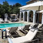 Βίλα Sundance - Fabulous & Large 4-bedroom Private Σύβοτα