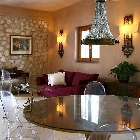 Sundance - Fabulous & Large 4-bedroom Private Vilă