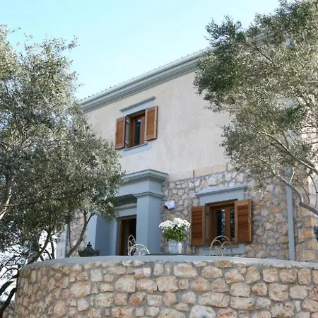 Sundance - Fabulous & Large 4-bedroom Private
