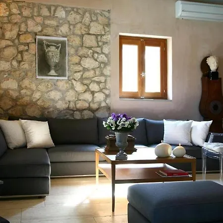 Sundance - Fabulous & Large 4-bedroom Private Vilă *