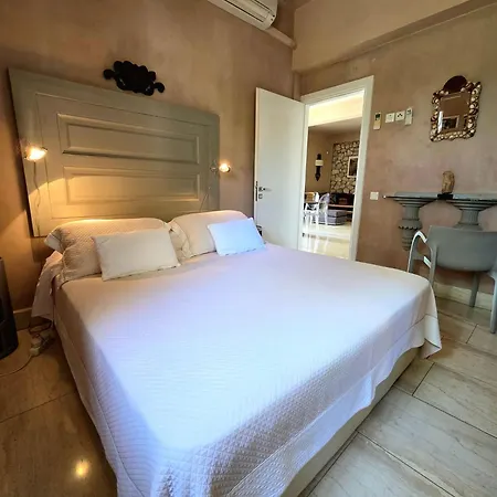 Sundance - Fabulous & Large 4-bedroom Private Vilă *