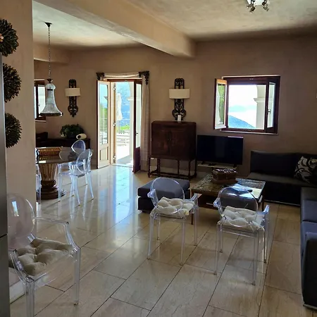 Sundance - Fabulous & Large 4-bedroom Private Szívota