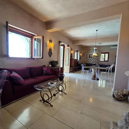 Sundance - Fabulous & Large 4-bedroom Private Vilă