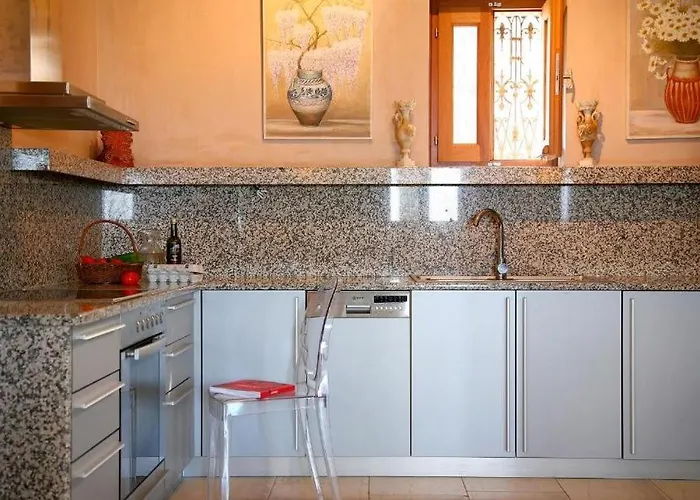 Sundance - Fabulous & Large 4-bedroom Private Sivota