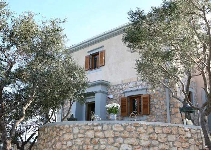 Sundance - Fabulous & Large 4-bedroom Private